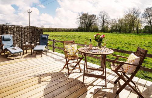 The Workshop by The Suffolk Cottage Collection - Photo 2