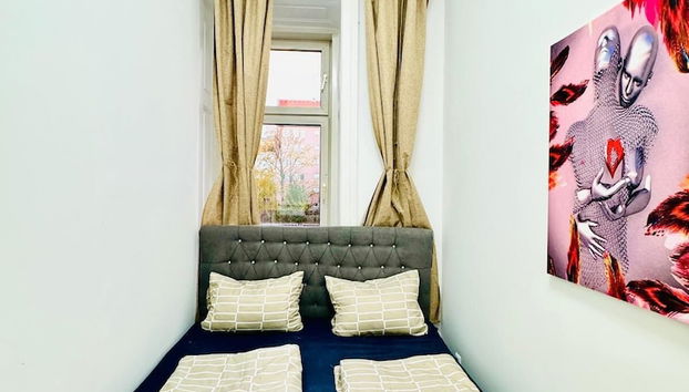 9BR Apt for 18P Walk to Augarten - Foto 5, Habitación