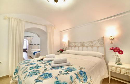 Casa Cueva Los Mosaicos - Photo 1