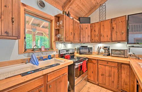 Remote Cabin with Fire Pit 3 Miles to Stowe Mtn! - Foto 9