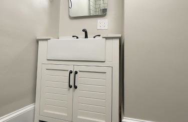 The Allen House - 3 Bedroom - 2 Full Bath - Private Gorgeous Apartment - Sleeps 8 - Foto 15