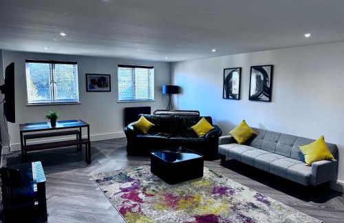 New 2 Bed Apartment in Royston High St - Foto 2