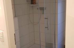 BudgetRooms - souterrain-private rooms & kitchen - Foto 3