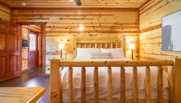 Ranger by Avantstay Huge Smokies Cabin w/ Pool - Foto 4, Habitación