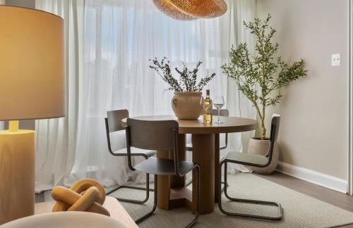 The Chelsea - Airy King 1BR with Queen Sleeper and Free parking - Foto 8