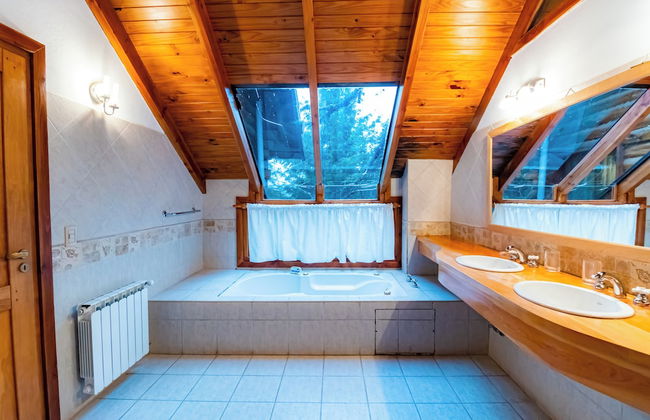 Amazing 5 Bedrooms Chalet in Villa Traful VT1 by Apartments Bariloche - Foto 43