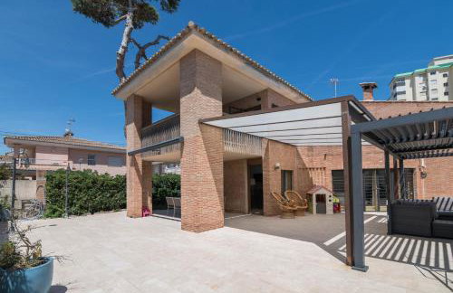 Villa con barbacoa para familias - Foto 23