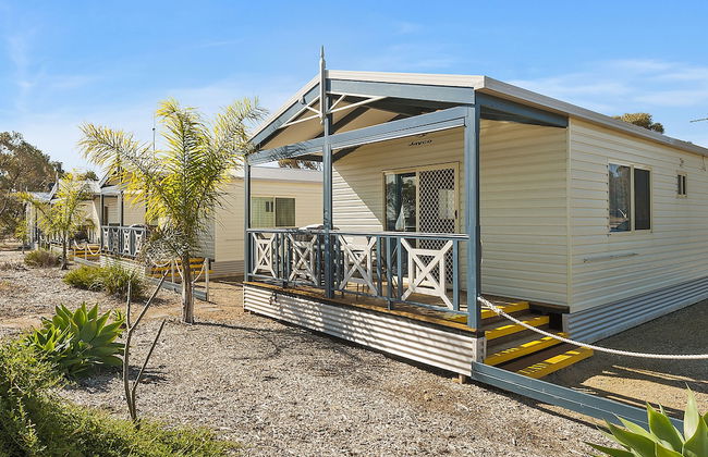 Port Broughton Tourist Park - Photo 19