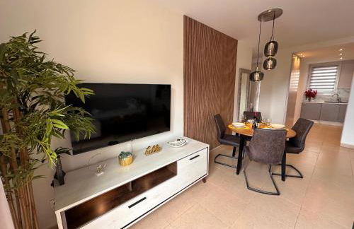 Sunshine Apartment with Sea Viev - Foto 40