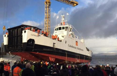 RIVER CLYDE VIEWS - PRIVATE & SPACIOUS APARTMENT - Photo 47