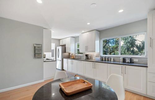 Marbella Lane - Chic Abode w Mountain Skyline - Foto 17