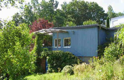 blaues Haus am See - Foto 1