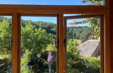 Charming Escape - Dog-Friendly Writer's Stone Cottage in the Stroud Valleys - Photo 36