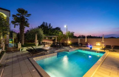 Beautiful Apartment In Porec - Foto 28