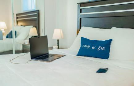 3 BR Southside Pad - Sleeps 8 - Amazing Location - Foto 3