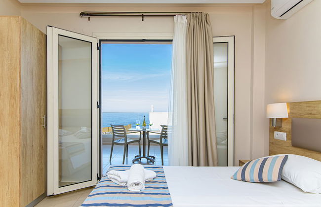 Theo Star Beach Hotel - Photo 12