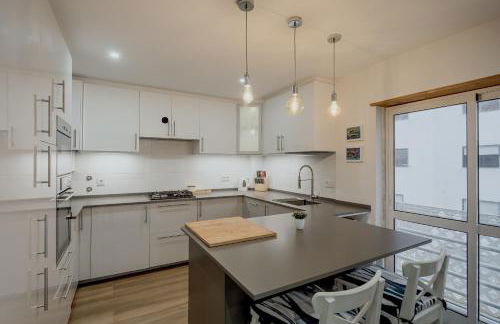 Carcavelos Bright & Modern Apartment by Homing - Foto 23