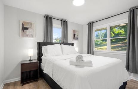 Upscale Old Town Views 3BD Lux - Foto 13