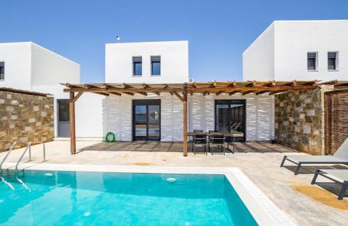 Cato Agro 3, Seafront Villa with Private Pool - Photo 2