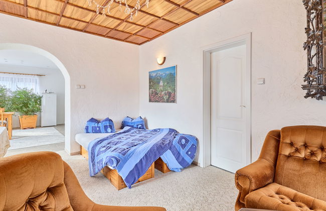 2 bedroom Apartment in Vrchlabí with private pool and garden - Photo 10