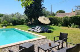 Les cabanons de l'Oliveraie - Photo 1