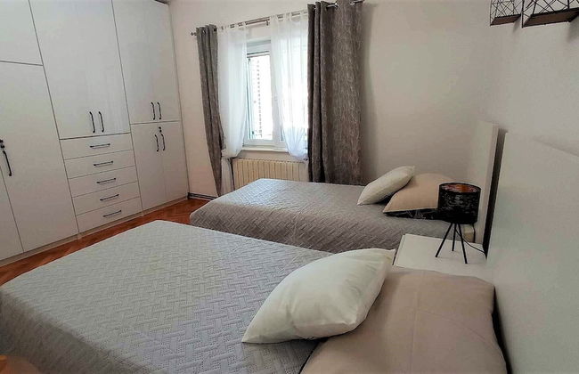 Coastal Apartment - Sleeps 6, Balcony & Parking - Foto 13