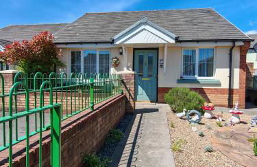 Fully accessible bungalow by the Beach - Photo 16