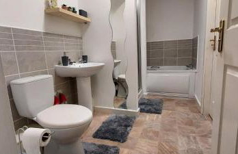 Large 2 bed flat in Bolton - Photo 20