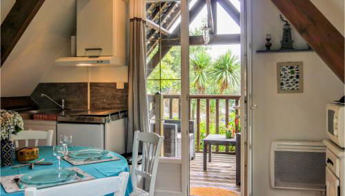 1 Bedroom Cozy Apartment In Vasteville - Foto 2