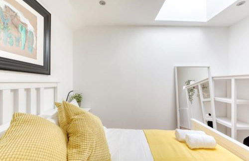 Central Bright 3 Bed Flat with Pool & Parking - Foto 33