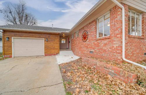 6 Mi to Dtwn Dog-Friendly Home with Yard in Tulsa - Foto 23