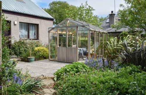 Middle Lodge - Photo 15