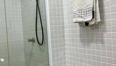 Apartamento quarto e sala com vista mar - Smart Costa Azul - Foto 3