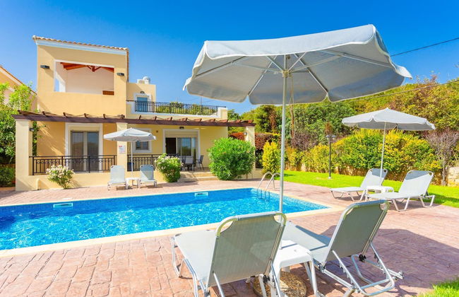 Villa Georgia Large Private Pool Walk to Beach A C Wifi Car Not Required - 1976 - Foto 1