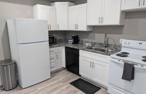 The Junction Cove |2BR Apartment, Walk to Downtown - Photo 6