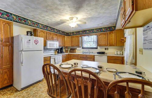 Roaring Spring Horse Farm Getaway with Game Room - Foto 8