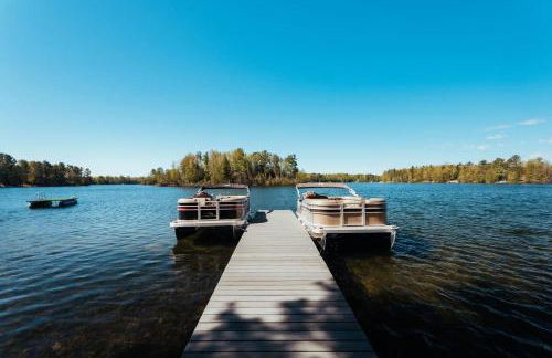 TC Lake Stay-Pontoon & SUP Rentals-King Room! - Foto 35