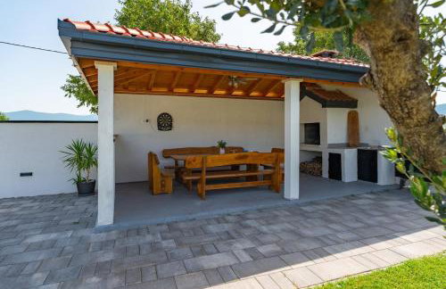 Villa Anja is a 4 bedroom villa with a 32 sqm heated pool near Imotski - Foto 9