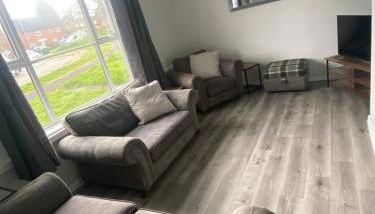 Spacious & modern 3 bed house - Foto 4