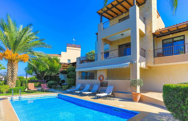 Villa Arbanassi in Latchi - Foto 1