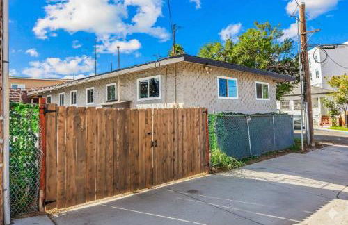 Movie Night 4BR Home with Projector Games & BBQ - Foto 19