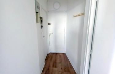 Appartement 28m2 avec balcon proche gare SNCF, café thé WIFI gratuits - Netflix - Balcon - Foto 12
