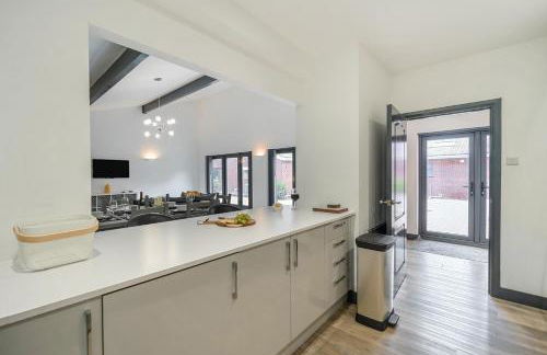 The Cottage - Photo 13