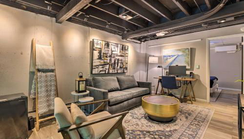 Unique Southampton Getaway with Rooftop Deck! - Foto 5