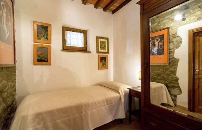 Holiday Home in Cortona - Photo 17