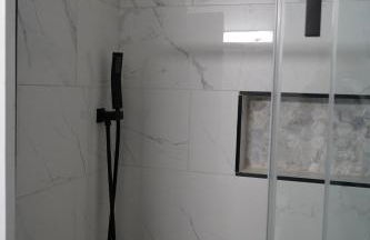 Stylish 4BR Prime Location Close to All! - Foto 4