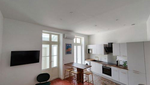 Bright and modern 3-bedroom apartment, 90m2 with Air condition, in Beziers - Foto 2, minibar