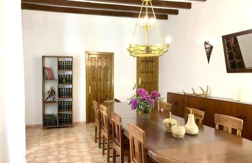 Spacious villa in Can Trabal with private pool and jacuzzi 980 m² - Foto 32