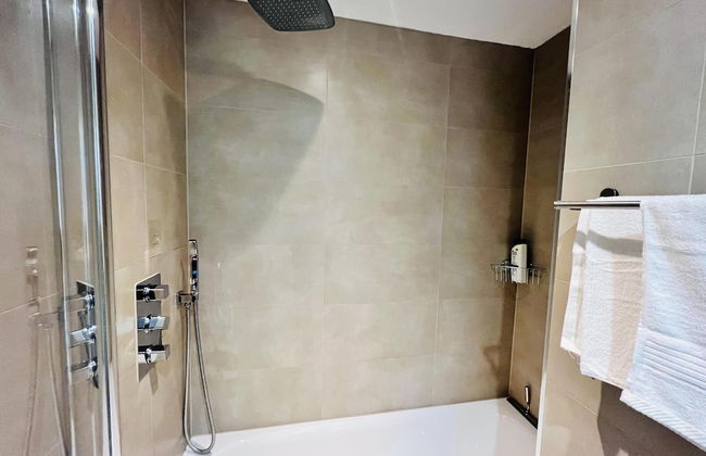 1-bed Apartment in Ealing, 3 Mins From Station - Foto 21