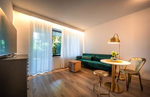 goldfinger + suites - Photo 2